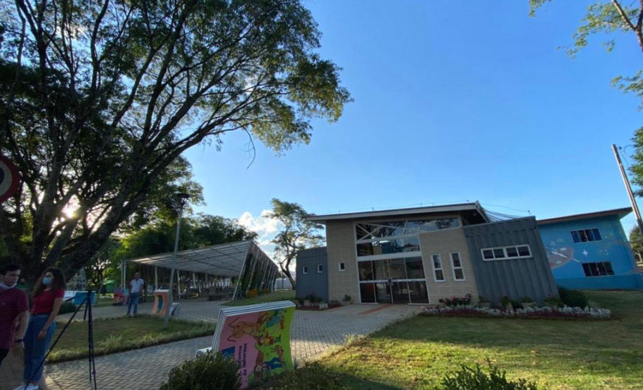 Secretário visita municípios de diversas regiões para entregar obras e anunciar novos investimentos