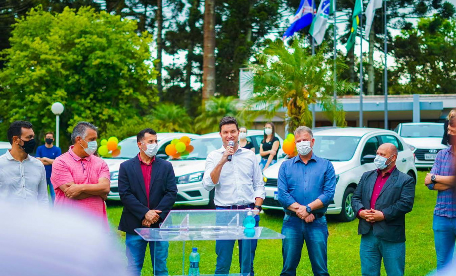 Governo entrega veículos para a Saúde da Família de Campo Largo