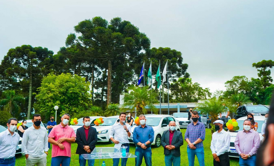 Governo entrega veículos para a Saúde da Família de Campo Largo