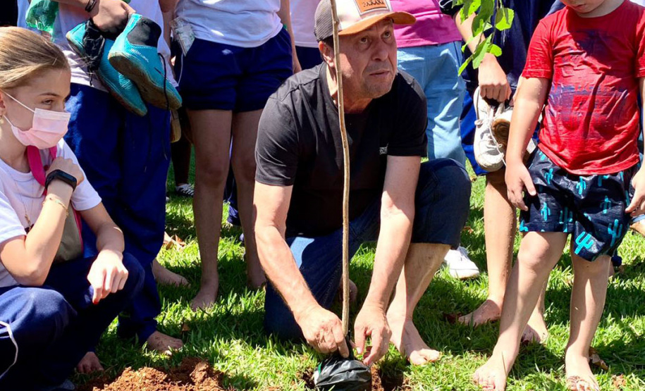 Rio Mourão recebe 300 mil novos peixes nativos