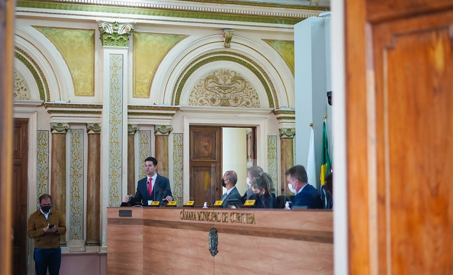 Governo do Estado apresenta Cartão Futuro e programas aos vereadores de Curitiba