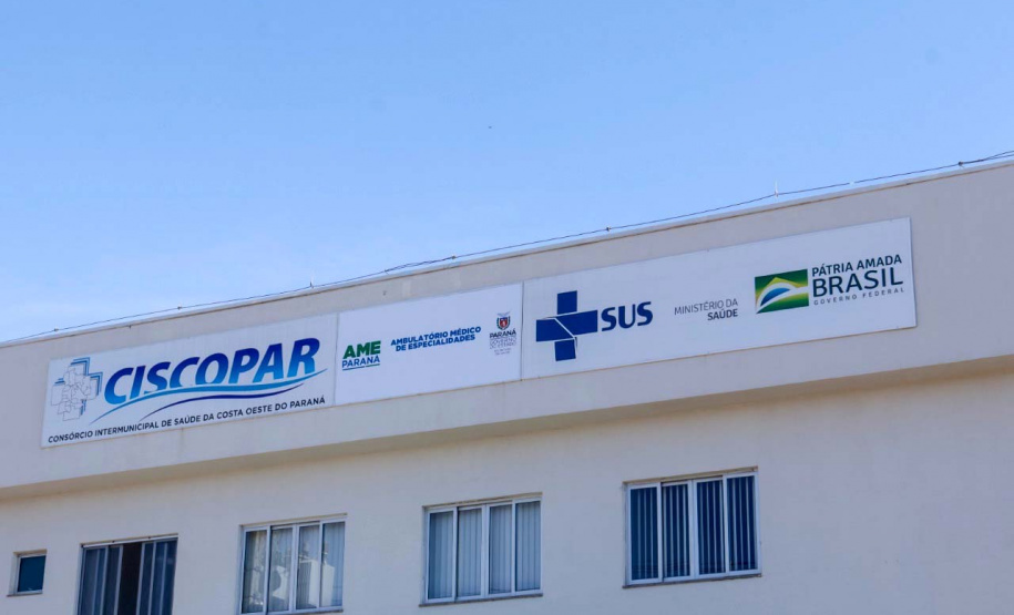 A Secretaria de Estado da Saúde inaugurou nesta sexta-feira (10) a ampliação do espaço do Consórcio Intermunicipal de Saúde Costa Oeste do Paraná (Ciscopar), que agora passa a atender como Ambulatório Médico de Especialidades (AME), com 59 consultórios, e a nova Unidade de Coleta e Transfusão (UCT) de Sangue em Toledo, no Oeste.