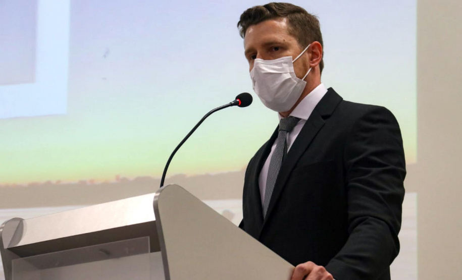 Policiais da região de fronteira recebem 32 viaturas, capacetes e binóculos