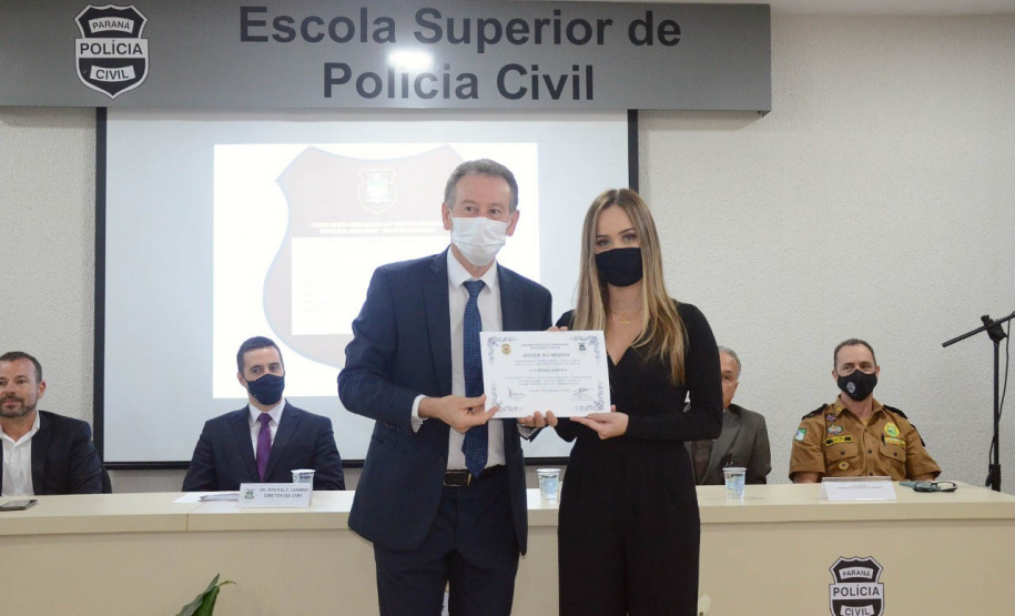Escola Superior da PCPR forma 203 novos policiais civis em 2021