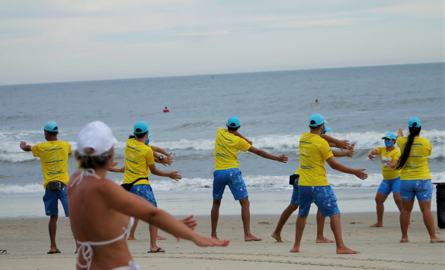Em 20 dias, Verão Paraná Viva a Vida realiza mais de 500 mil atendimentos no litoral e noroeste do estado