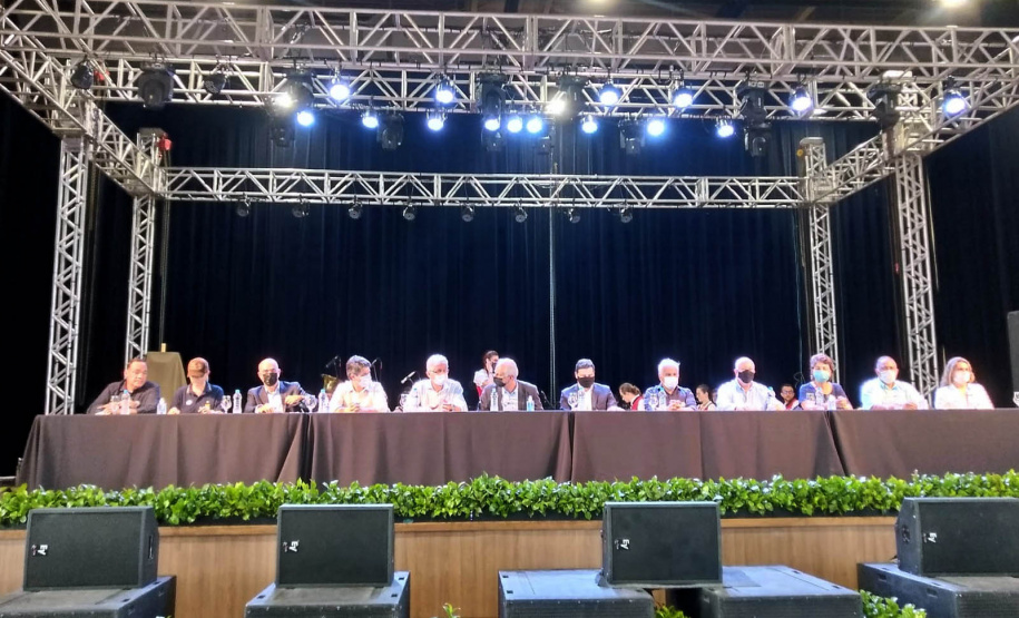 Governo entrega licença de instalação para a primeira fase de construção da Maltaria Campos Gerais