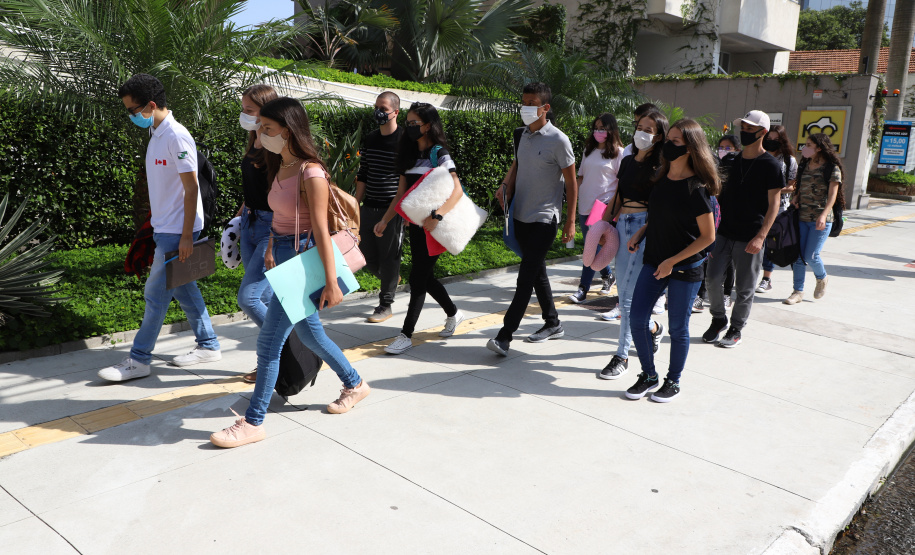 Programa Ganhando o Mundo