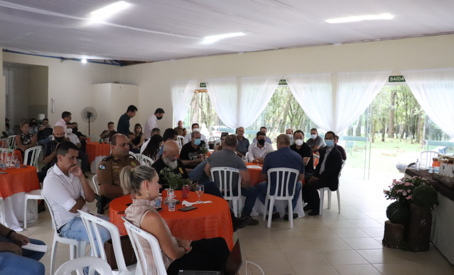 Reunião de trabalho com prefeitos dos Campos Gerais reforça atuação da Secretaria da Segurança com planejamento estratégico