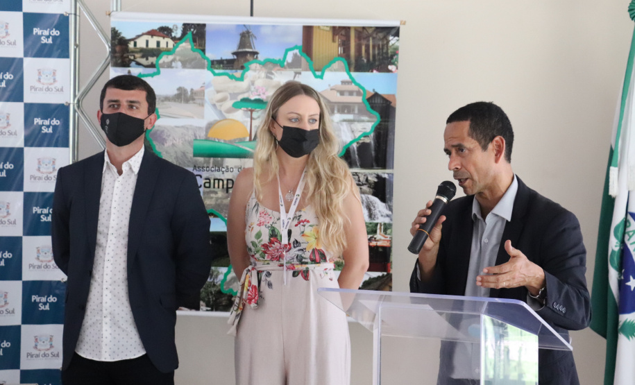 Reunião de trabalho com prefeitos dos Campos Gerais reforça atuação da Secretaria da Segurança com planejamento estratégico