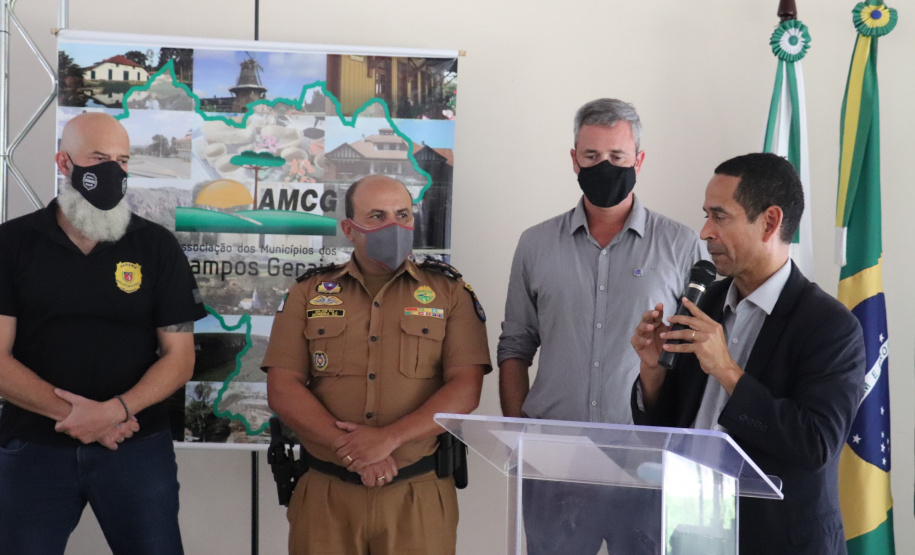 Reunião de trabalho com prefeitos dos Campos Gerais reforça atuação da Secretaria da Segurança com planejamento estratégico