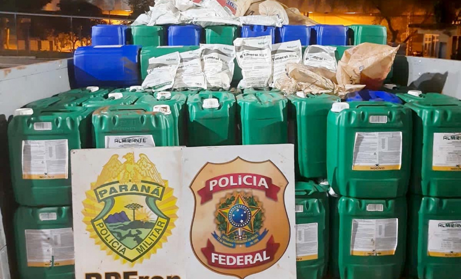 BPFRON e PF apreendem carga de agrotóxicos avaliada em R$ 10 milhões no Oeste do estado
