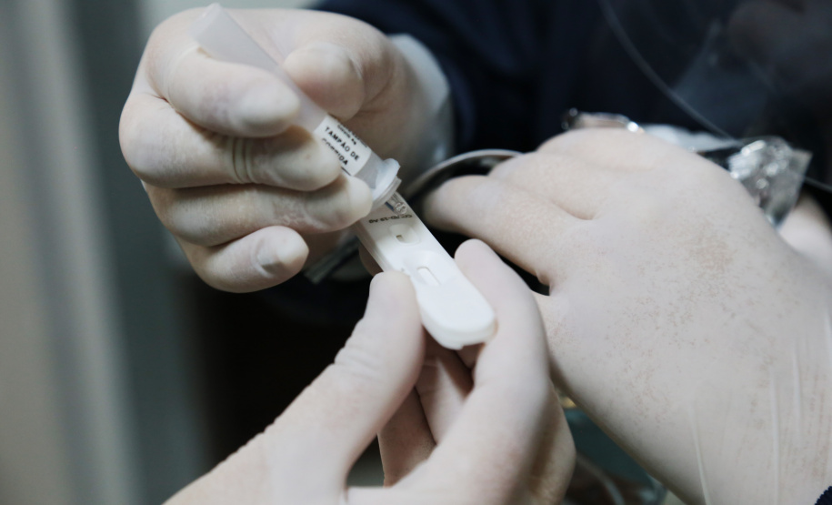 Saúde distribui quase 200 mil testes rápidos nesta sexta-feira