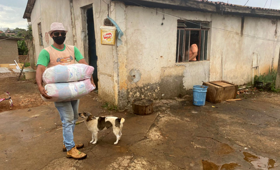 Cestas básicas distribuídas a alunos das Apaes ajudam na alimentação em janeiro