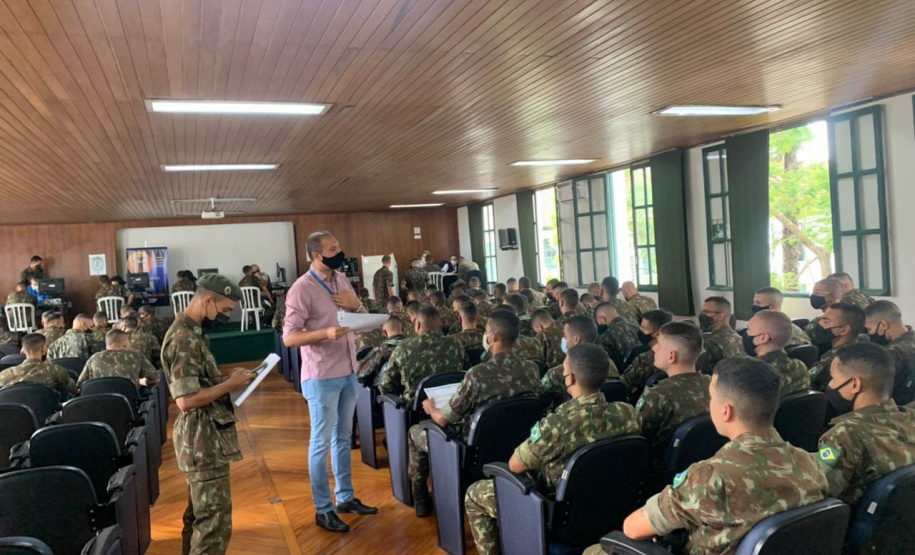 Agência do Trabalhador vai ofertar 400 vagas para jovens que estão deixando serviço militar