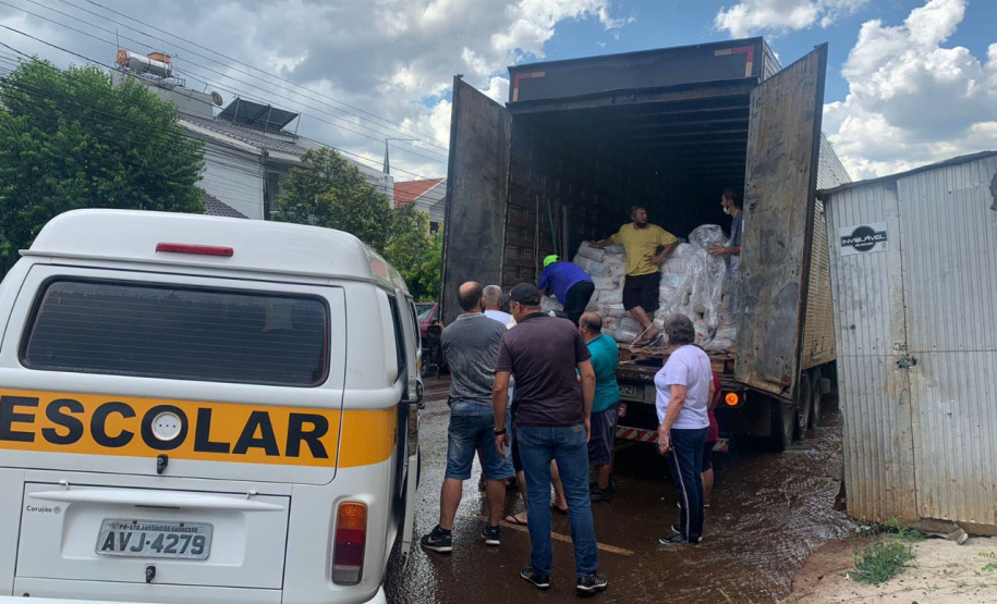 Cestas básicas distribuídas a alunos das Apaes ajudam na alimentação em janeiro