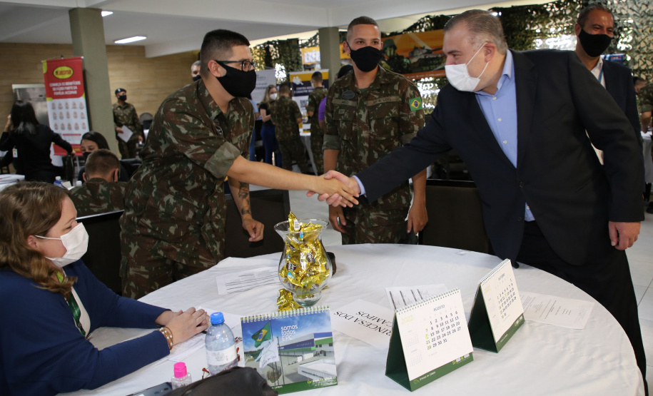 Parceria entre Secretaria de Justiça, Família e Trabalho e Exército encaminha 460 ex-militares para vagas de emprego