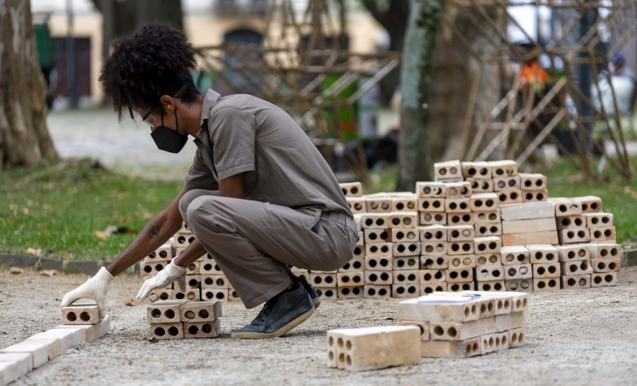 Salão Paranaense lança site oficial com mostra de obras premiadas