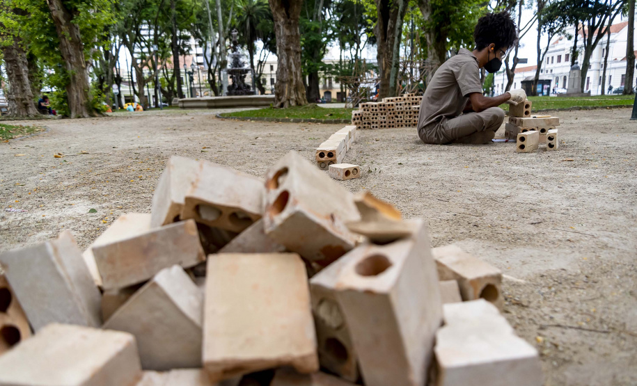 Salão Paranaense lança site oficial com mostra de obras premiadas
