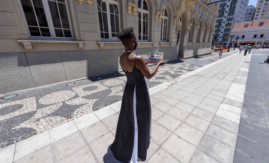 Salão Paranaense lança site oficial com mostra de obras premiadas