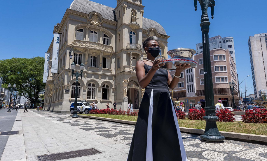 Salão Paranaense lança site oficial com mostra de obras premiadas