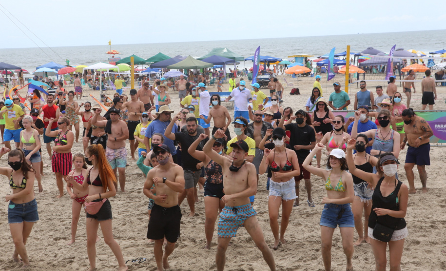 Em 20 dias, Verão Paraná Viva a Vida realiza mais de 500 mil atendimentos no litoral e noroeste do estado