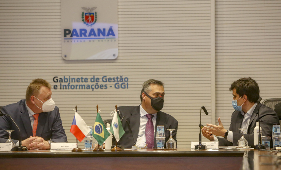 Saúde recebe doação de camas hospitalares de empresa tcheca