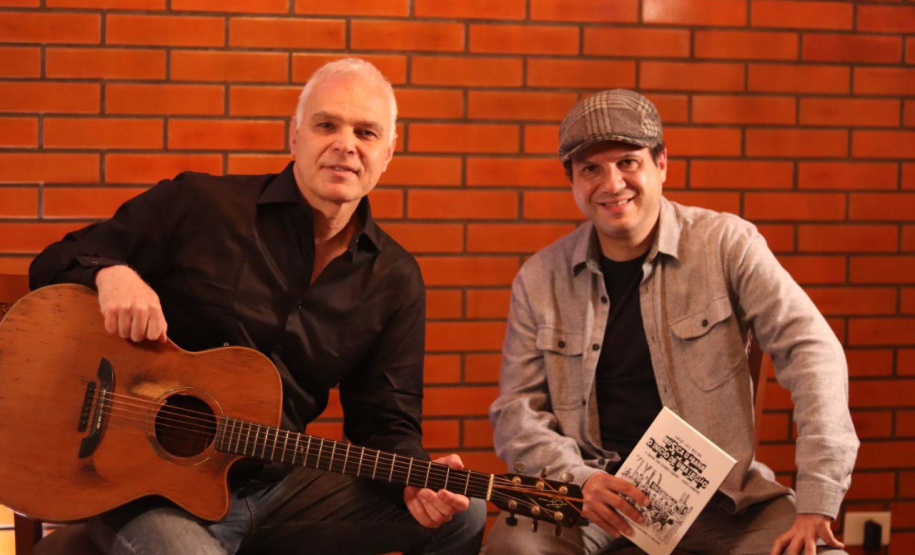 Biblioteca Pública do Paraná recebe lançamento de livro sobre o início da Legião Urbana