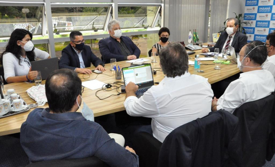 Empossada a presidente de conselho de reitores das universidades  estaduais do Paraná