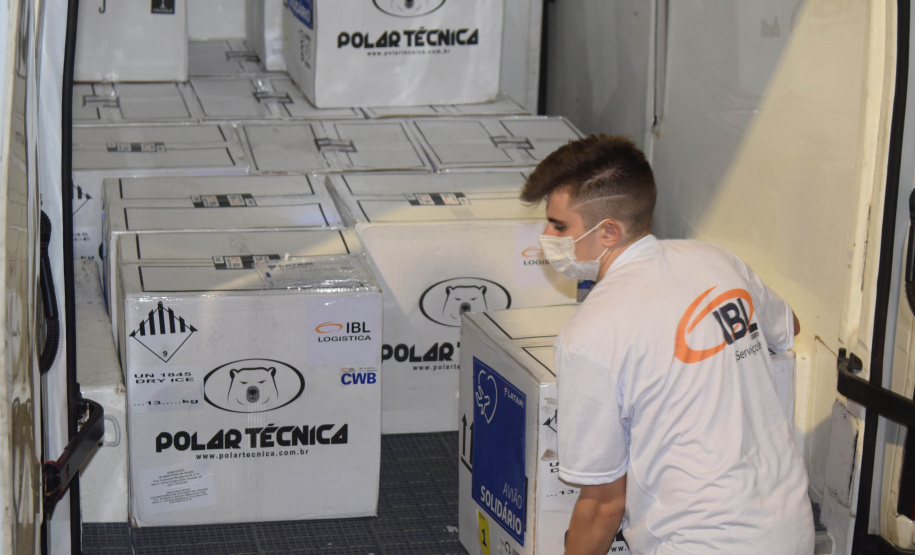 Vacinas pediátricas chegam ao Paraná e serão distribuídas nesta quarta-feira