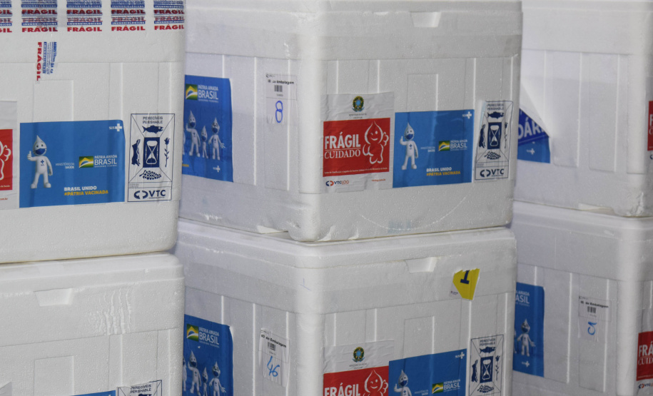 Vacinas pediátricas chegam ao Paraná e serão distribuídas nesta quarta-feira