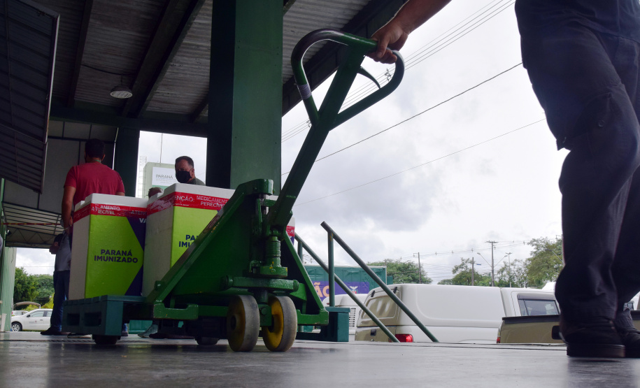 Sesa descentraliza mais vacinas para crianças, pessoas acima de 12 anos e 450 mil testes rápidos