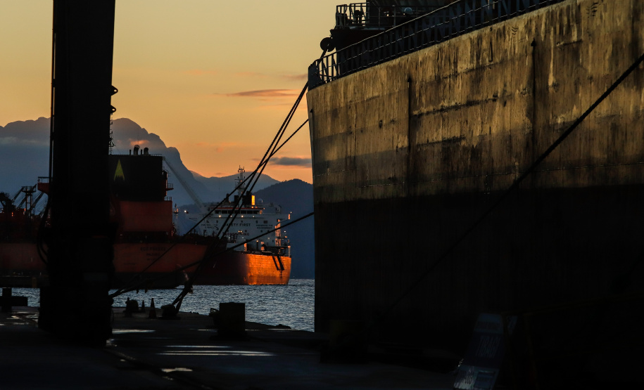 Portos do Paraná avança em cooperação internacional voltada à transformação digital