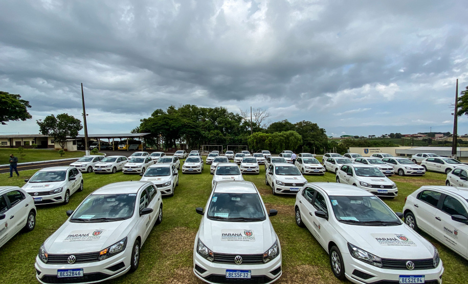 Governador Carlos Massa entrega 63 veículos para a 16ª Regional de Saúde utilizar na Estratégia Saúde da Família. - Apucaraná, 27/01/2022