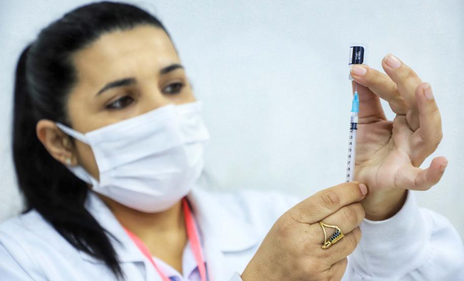Com a chegada da variante Ômicron, cerca de 170 mil pessoas buscaram a primeira dose da vacina em janeiro