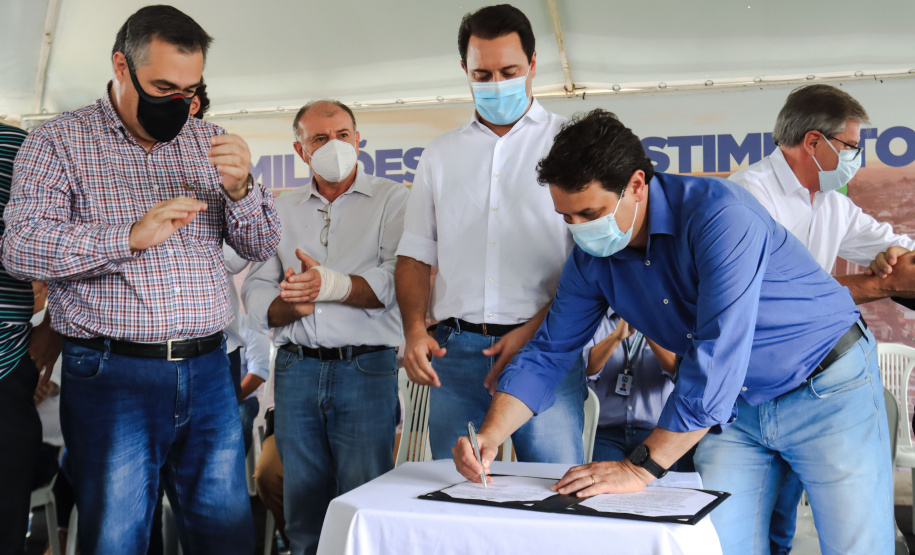 GOVERNADOR ANUNCIA PACOTE DE NOVOS INVESTIMENTOS PARA APUCARANA E REGIÃO