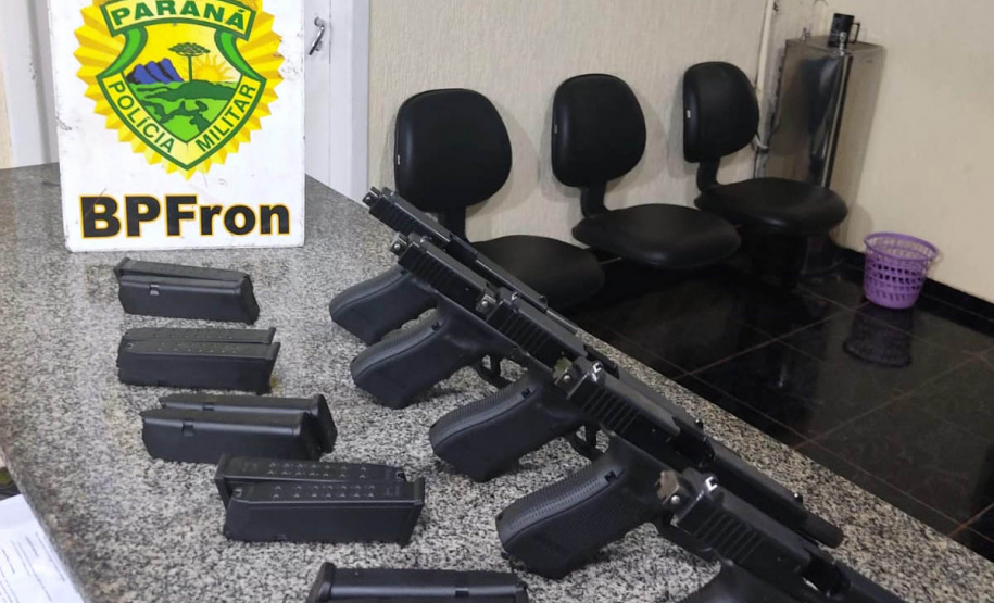 Cinco armas de fogo e mais 300 quilos de maconha são apreendidos pelo BPFRON no Oeste do estado