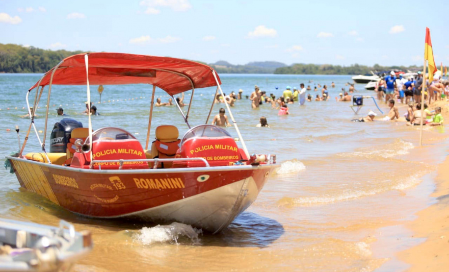 Em um mês de temporada, Praia de Santa Rosa, em Porto Rico, recebe 50 mil veranistas