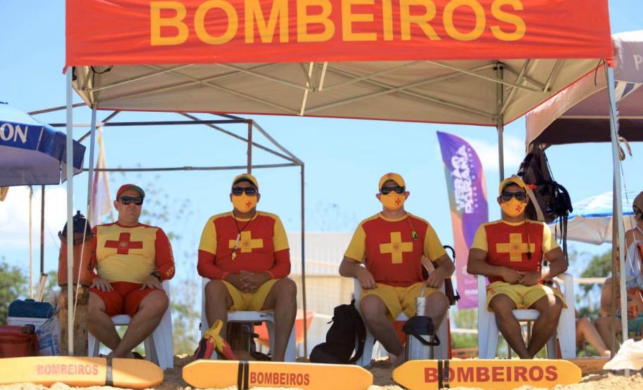 Em um mês de temporada, Praia de Santa Rosa, em Porto Rico, recebe 50 mil veranistas