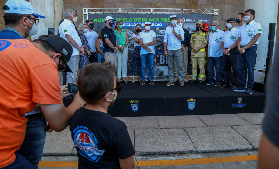 O Departamento de Trânsito do Paraná (Detran-PR), junto com a Federação Brasileira de Veículos Antigos (FBVA), realiza o evento de lançamento do novo modelo de placa preta para veículos de coleção - Curitiba, 22/01/2022