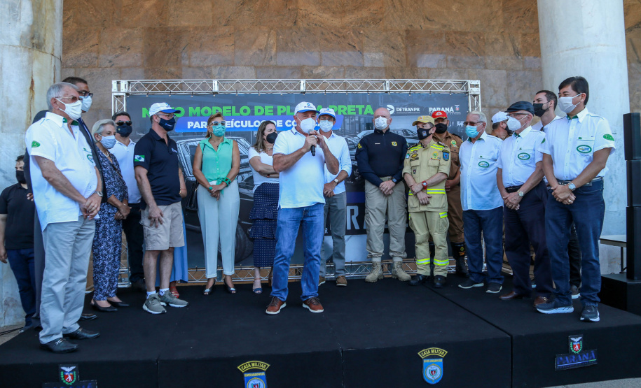 O Departamento de Trânsito do Paraná (Detran-PR), junto com a Federação Brasileira de Veículos Antigos (FBVA), realiza o evento de lançamento do novo modelo de placa preta para veículos de coleção - Curitiba, 22/01/2022