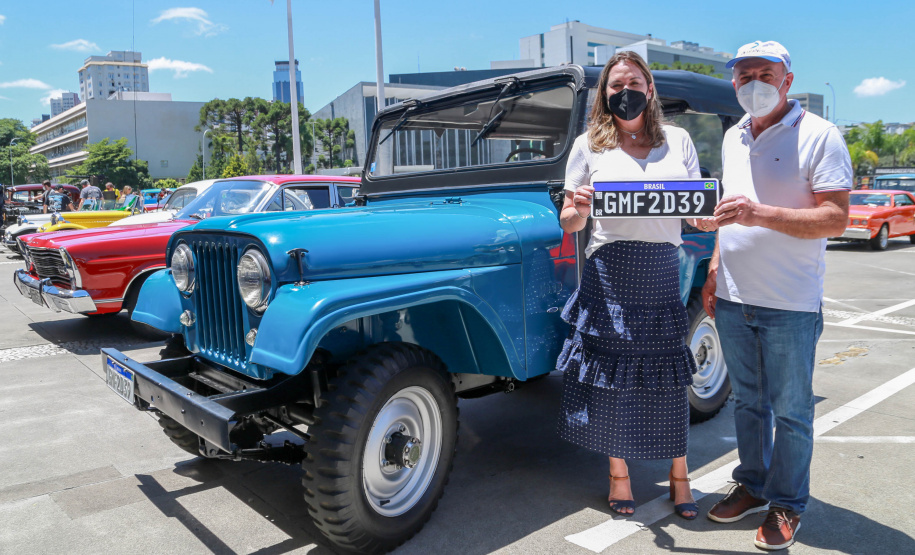 O Departamento de Trânsito do Paraná (Detran-PR), junto com a Federação Brasileira de Veículos Antigos (FBVA), realiza o evento de lançamento do novo modelo de placa preta para veículos de coleção - Curitiba, 22/01/2022