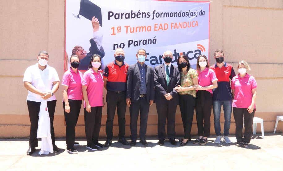 Centro de Integração Social de Piraquara forma 60 mulheres em cursos profissionalizantes e inaugura centro médico para os servidores