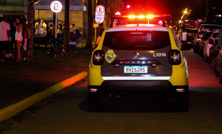 PM completa um mês de Verão Paraná com redução de 91,6% nos roubos e mais de 34 mil pulseirinhas de identificação entregues, no Litoral