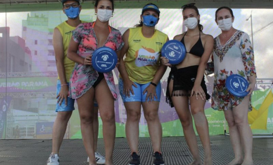 Recreação na praia busca conscientizar sobre uso racional da água