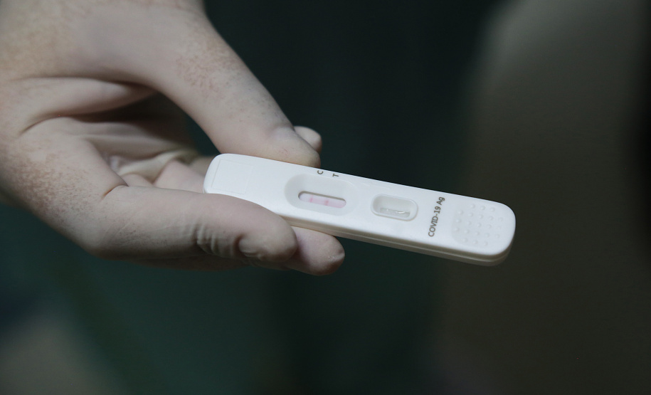 Saúde distribui quase 200 mil testes rápidos nesta sexta-feira