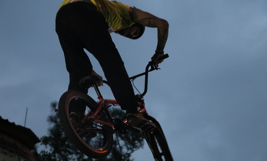 Litoral paranaense recebe apresentações de BMX Freestyle pelo Verão Paraná