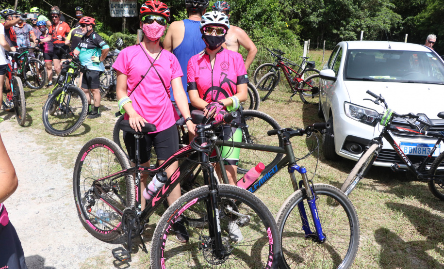 Pedala Paraná reune mais de 200 ciclistas de todo Paraná em desafio de 27 quilômetros, no litoral