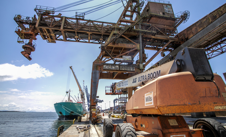 Portos do Paraná preparam corredor Leste para a demanda de exportação de grãos e farelos de 2022