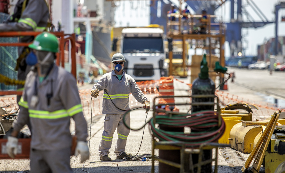 Portos do Paraná preparam corredor Leste para a demanda de exportação de grãos e farelos de 2022