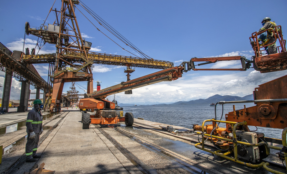 Portos do Paraná preparam corredor Leste para a demanda de exportação de grãos e farelos de 2022